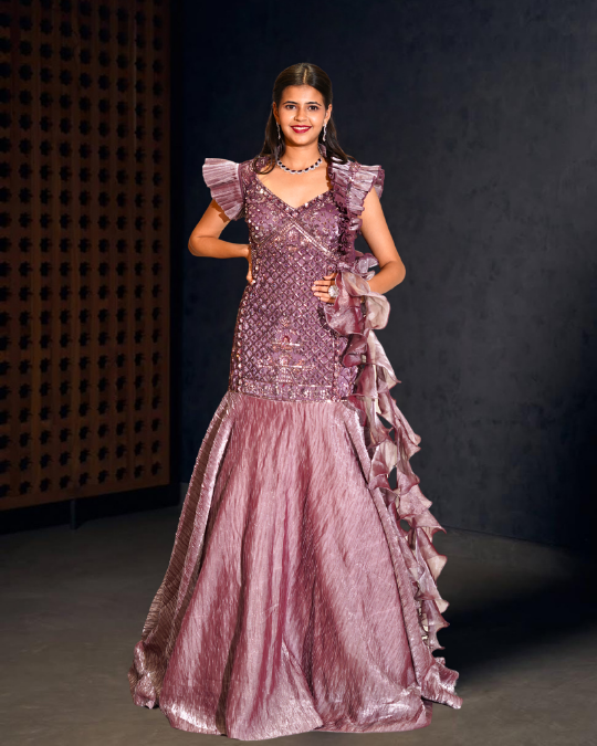 Wine fishcut bridal gown